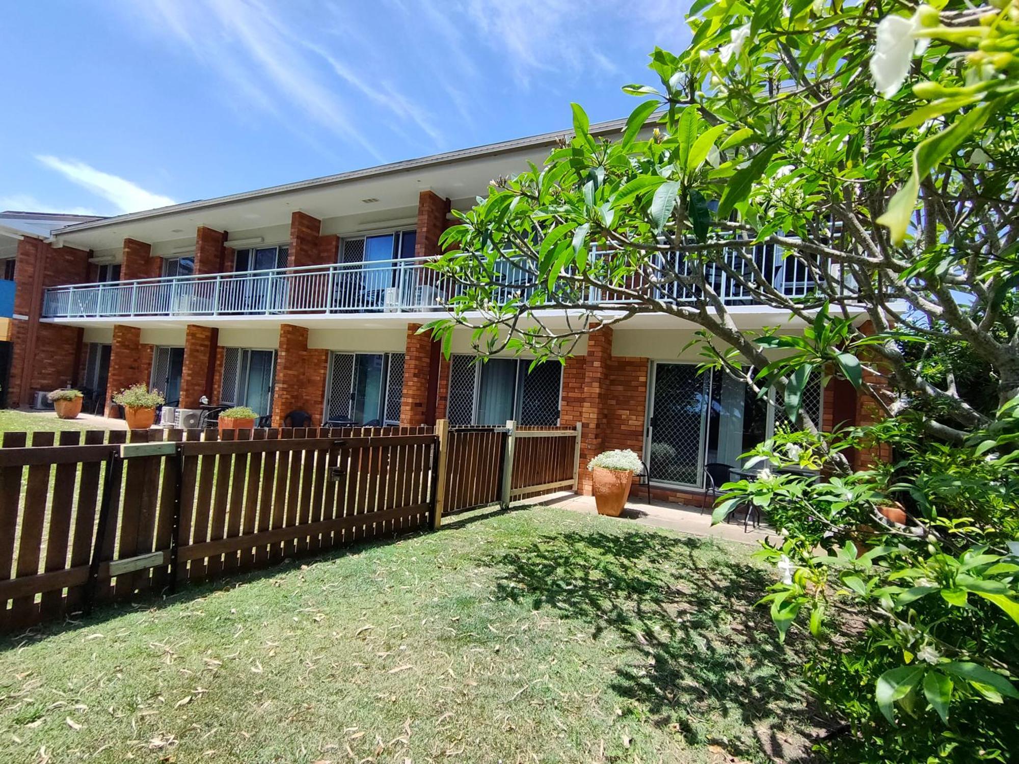 Shelly Beach Motel Херви-Бэй Экстерьер фото